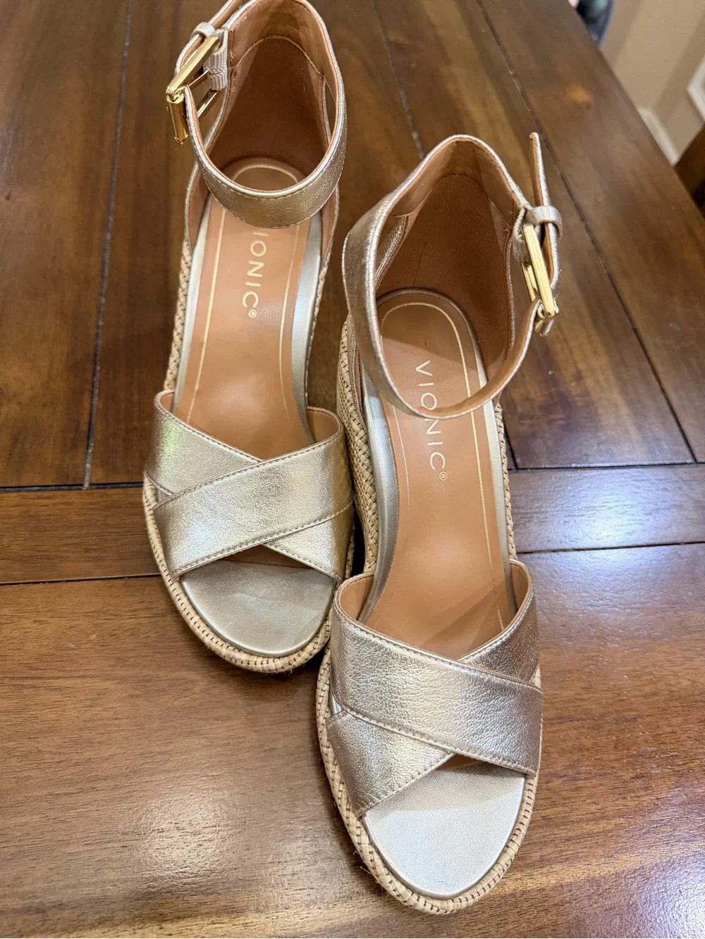 Vionic Marina Metallic Gold Leather Espadrille Wedge Sandals Size 6 Comfort